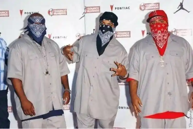 的影响▼如果说用一个事物将时代特征,文化现象,rap,匪帮等等这些名