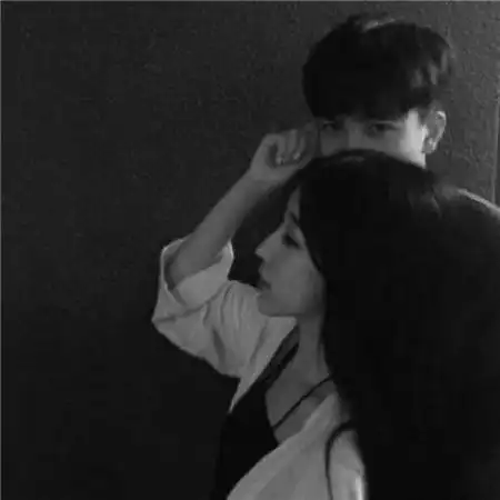 黑白情侣头像黑白情侣头像一男一女