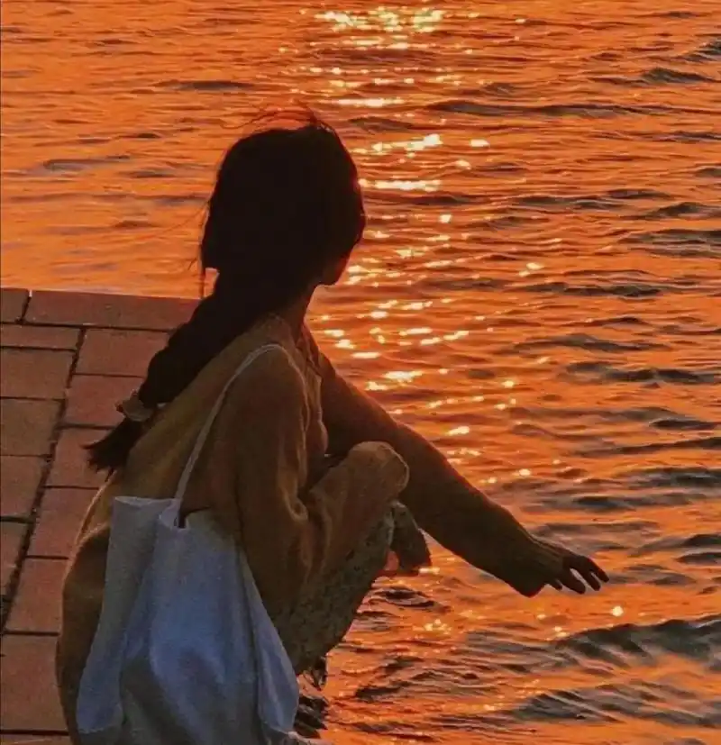 绝美日落头像.#落日余晖映晚霞一抹夕阳美如画 #我好像在放弃 - 抖音